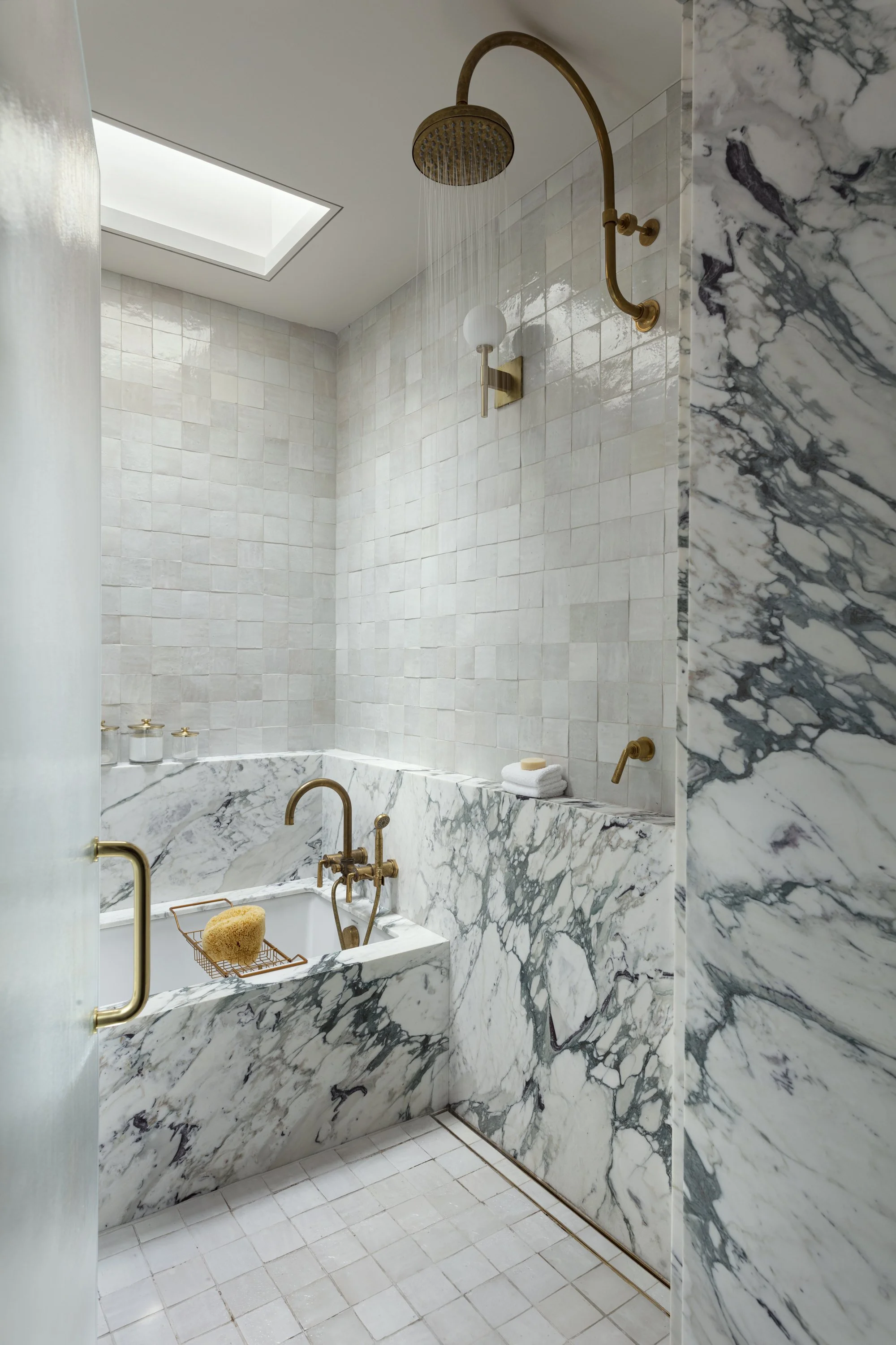 24.PrimaryShower_WillowSt_615.jpg
