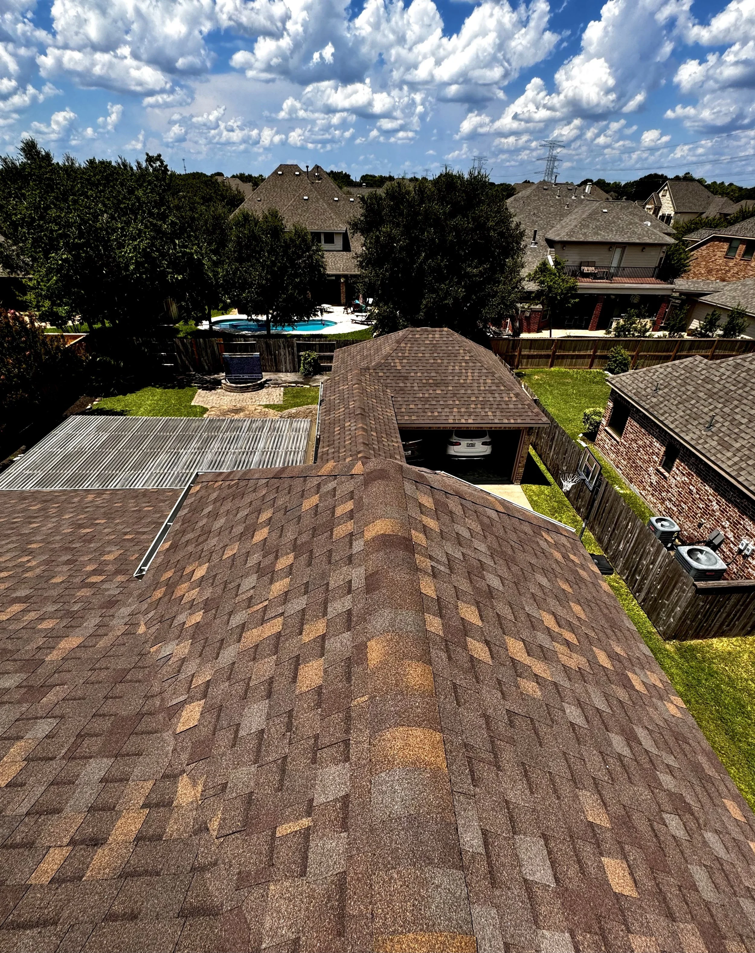 An Atlas pinnacle Impact roof replacement in Jersey Village, Texas