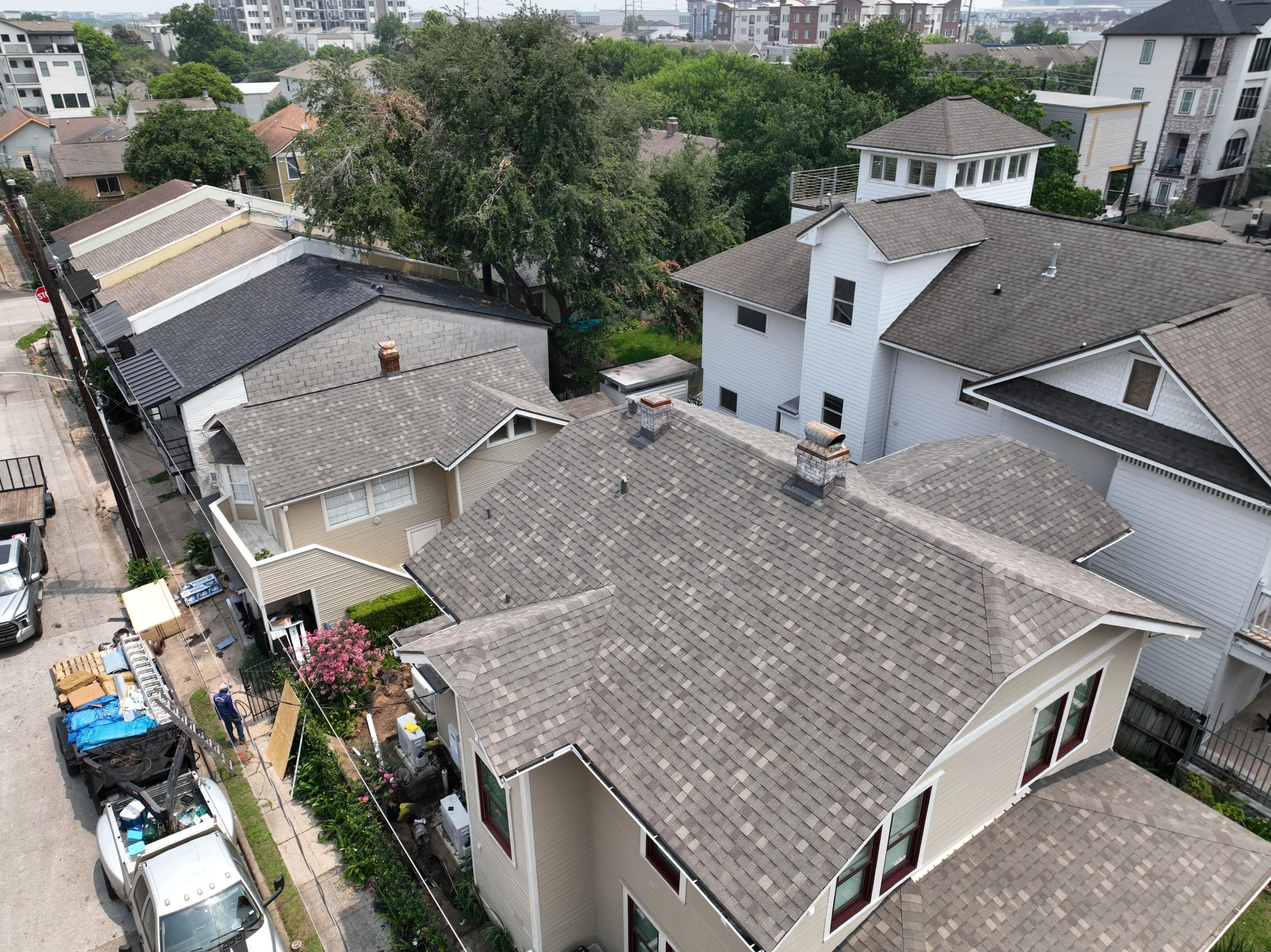 This home had storm damage from hail and we replaced the roof with an Atlas Pinnacle Impact roofing system in downtown Houston, Texas