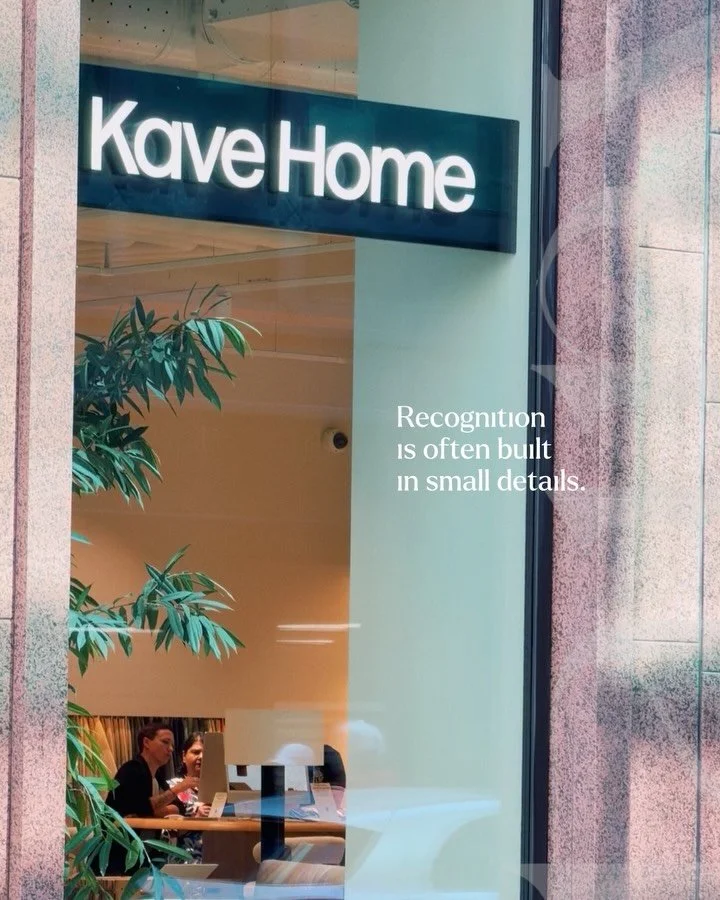 At Kave Home, what caught my attention wasn&rsquo;t necessarily a single product.

It was the repetition.

The same visual language appearing quietly across different objects, materials and touchpoints.

Wood. Packaging. Typography. Textures. Labels.