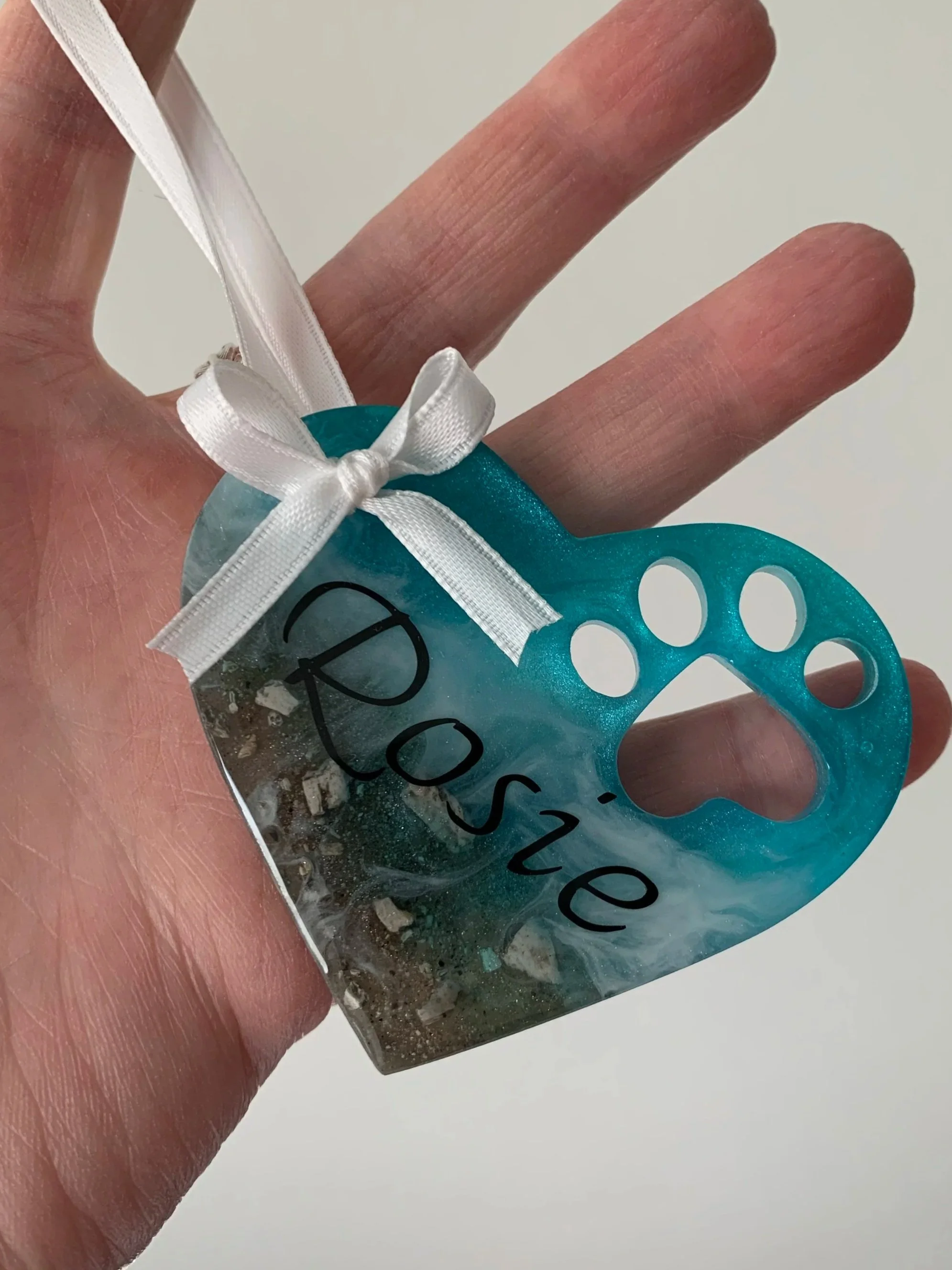 Ash Sand Ocean Theme Heart