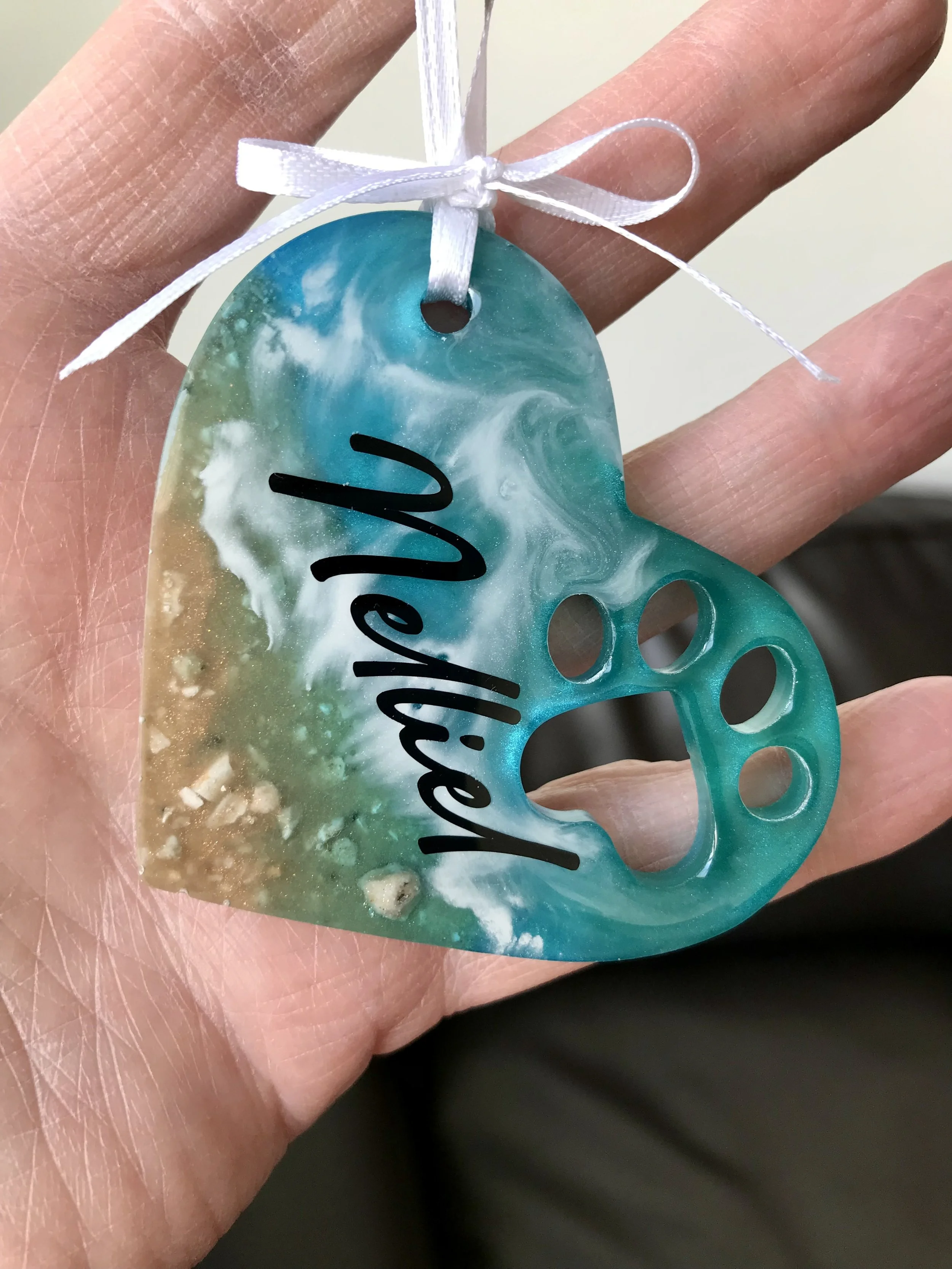 Ash Sand Ocean Theme Heart