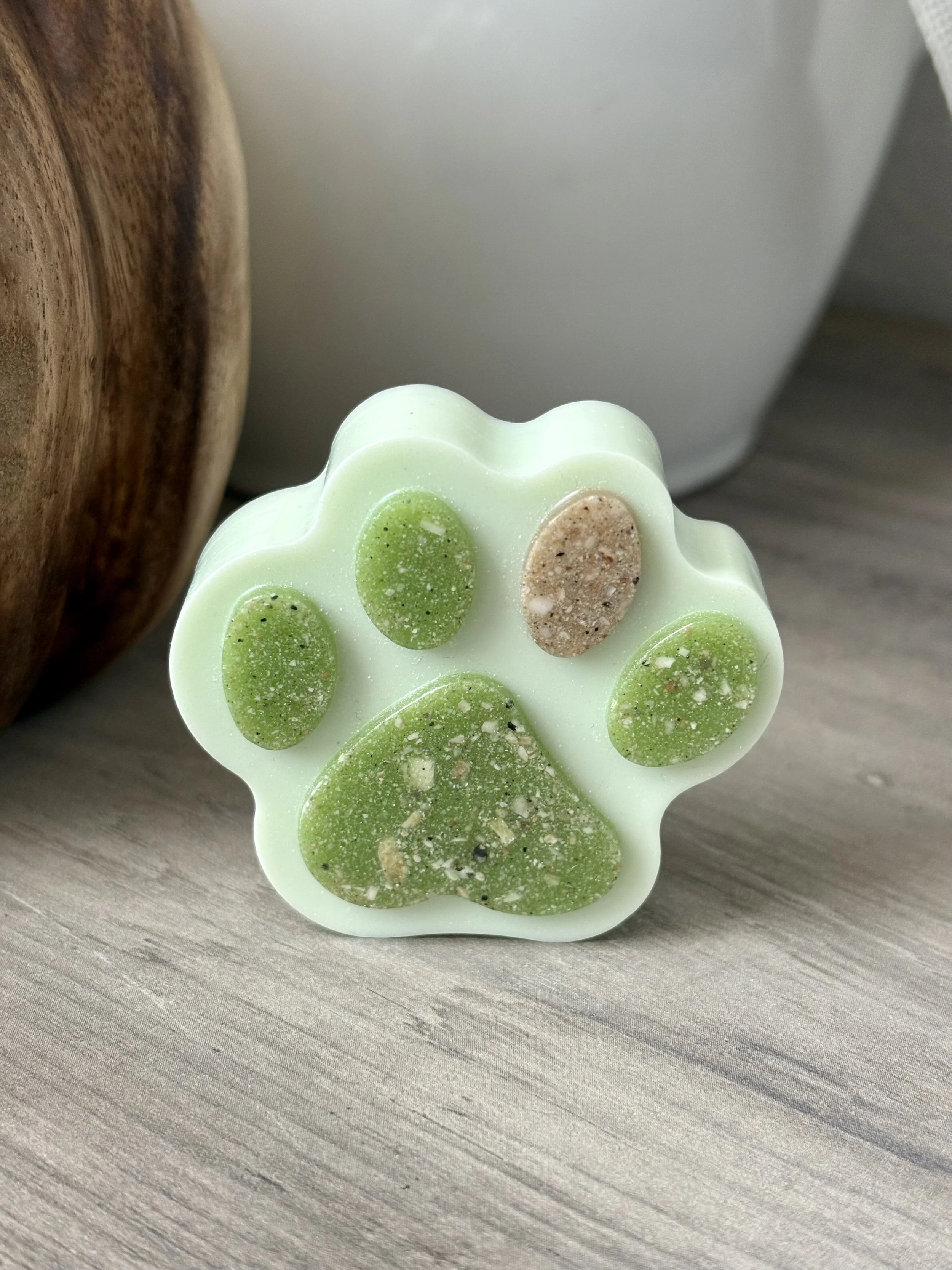 Paw Ash Decor