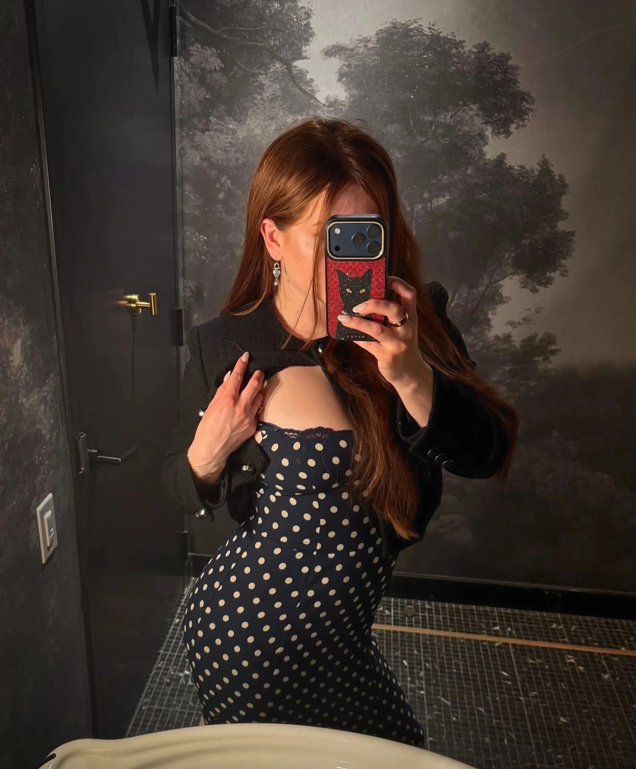 Photo of Valtesse, an independent escort from Toronto, Ontario, Canada
