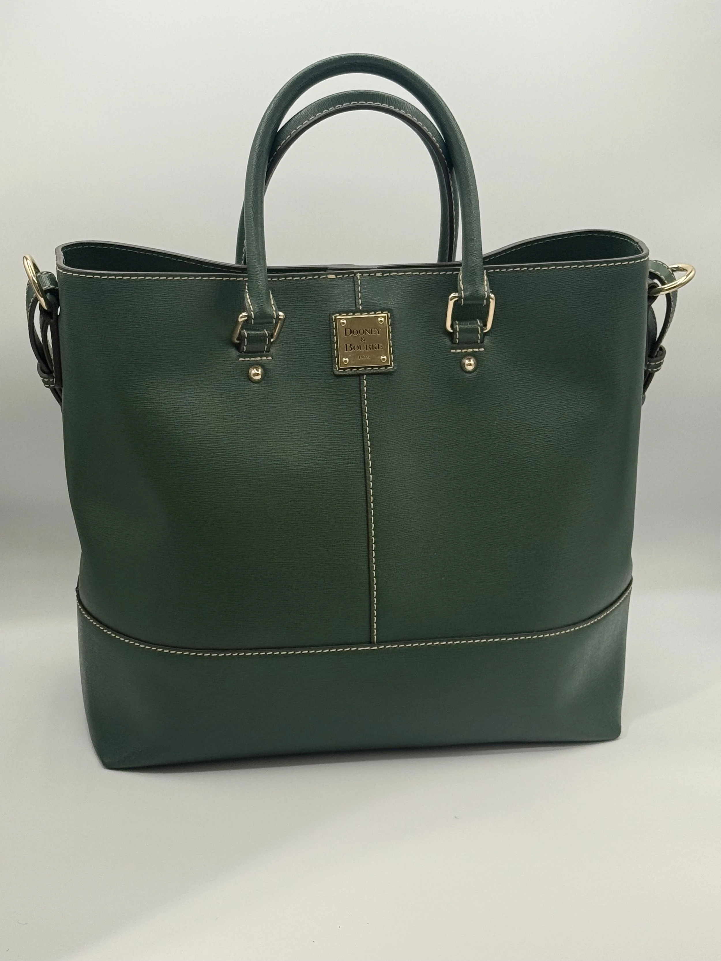 Dooney and Bourke – Green Shoulder Bag