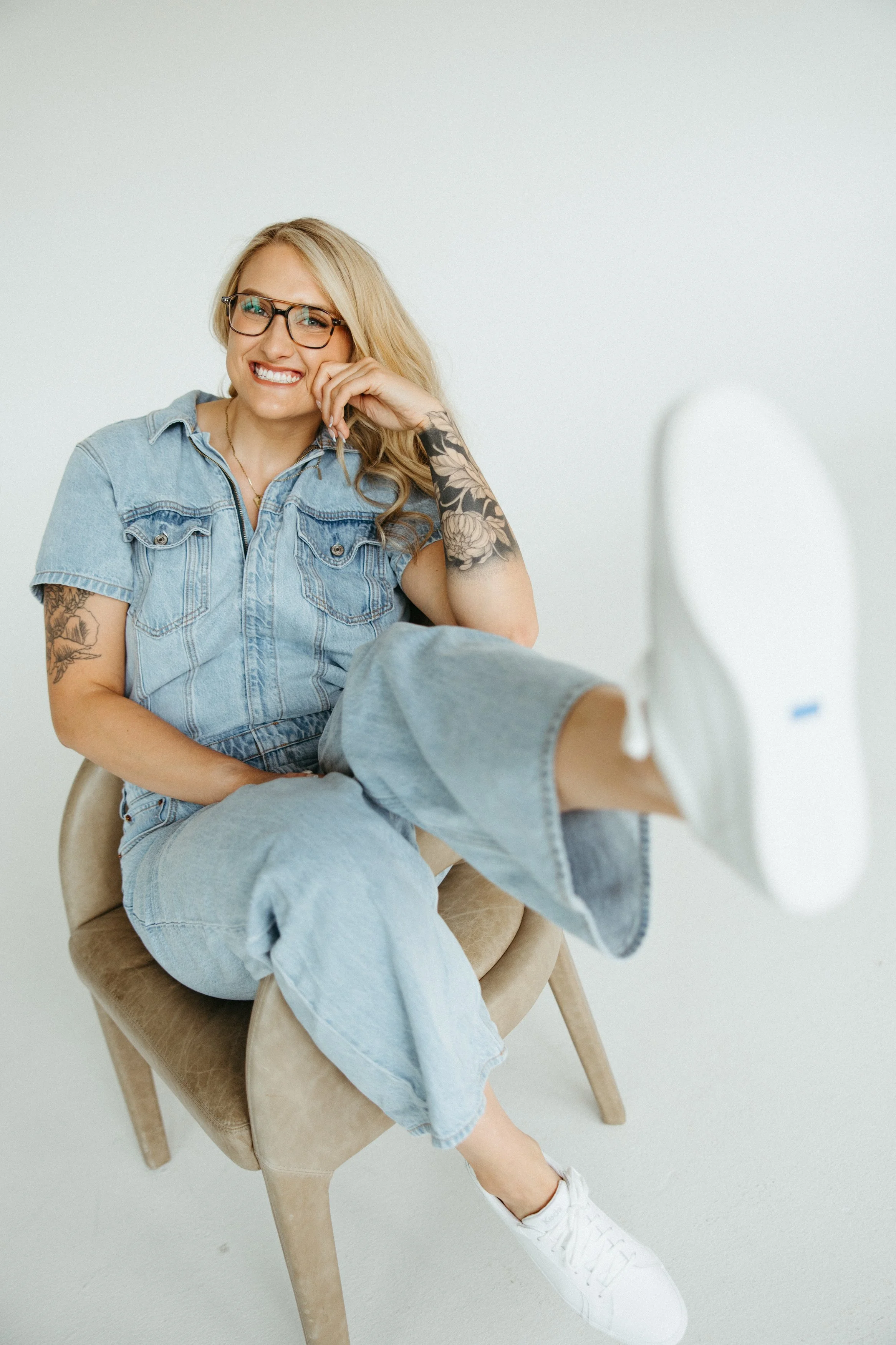 Hannah Guy, trauma and PTSD therapist in Pennsylvania and Colorado, smiling at the camera