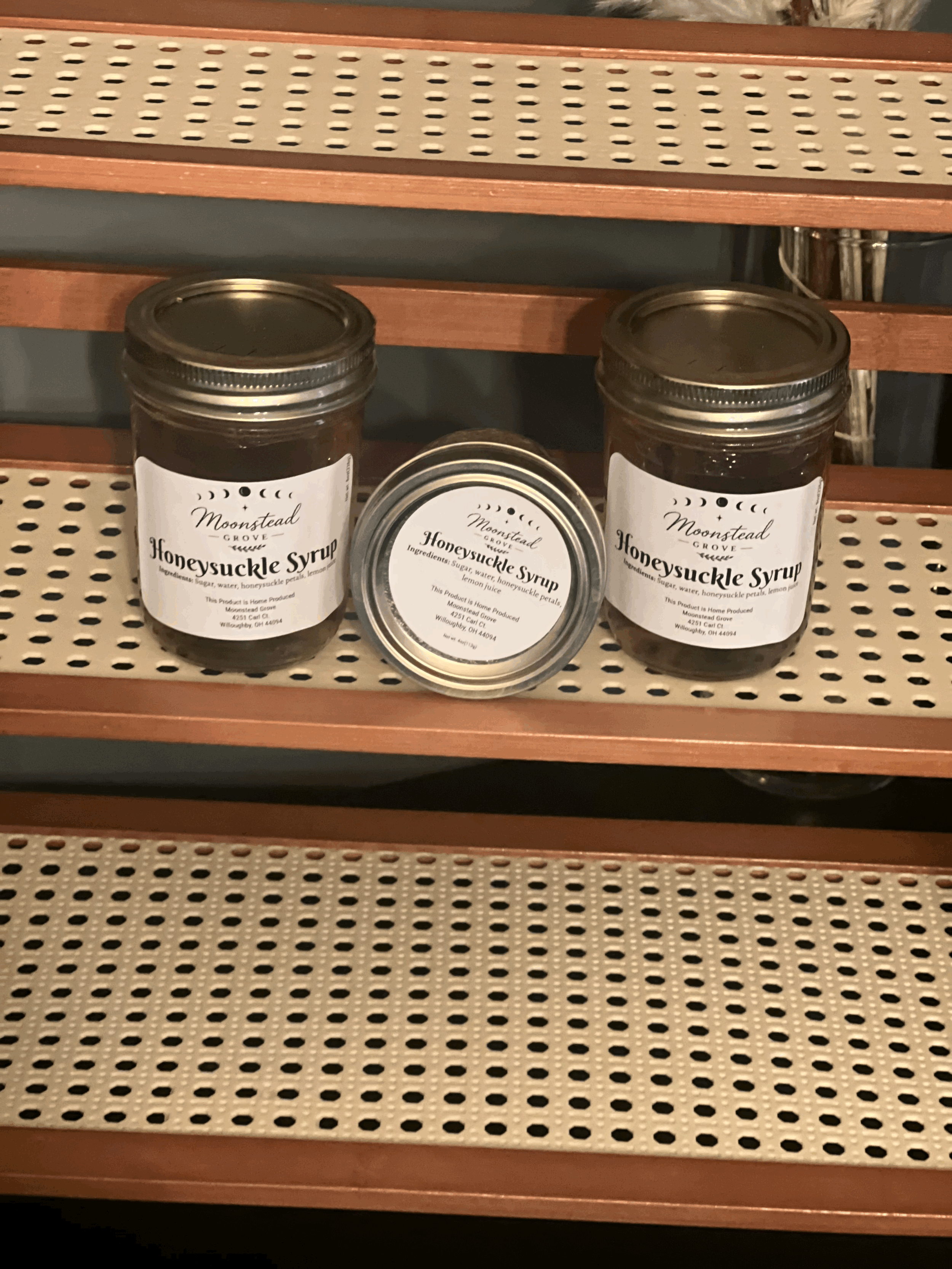 Honeysuckle  Syrup (8oz)