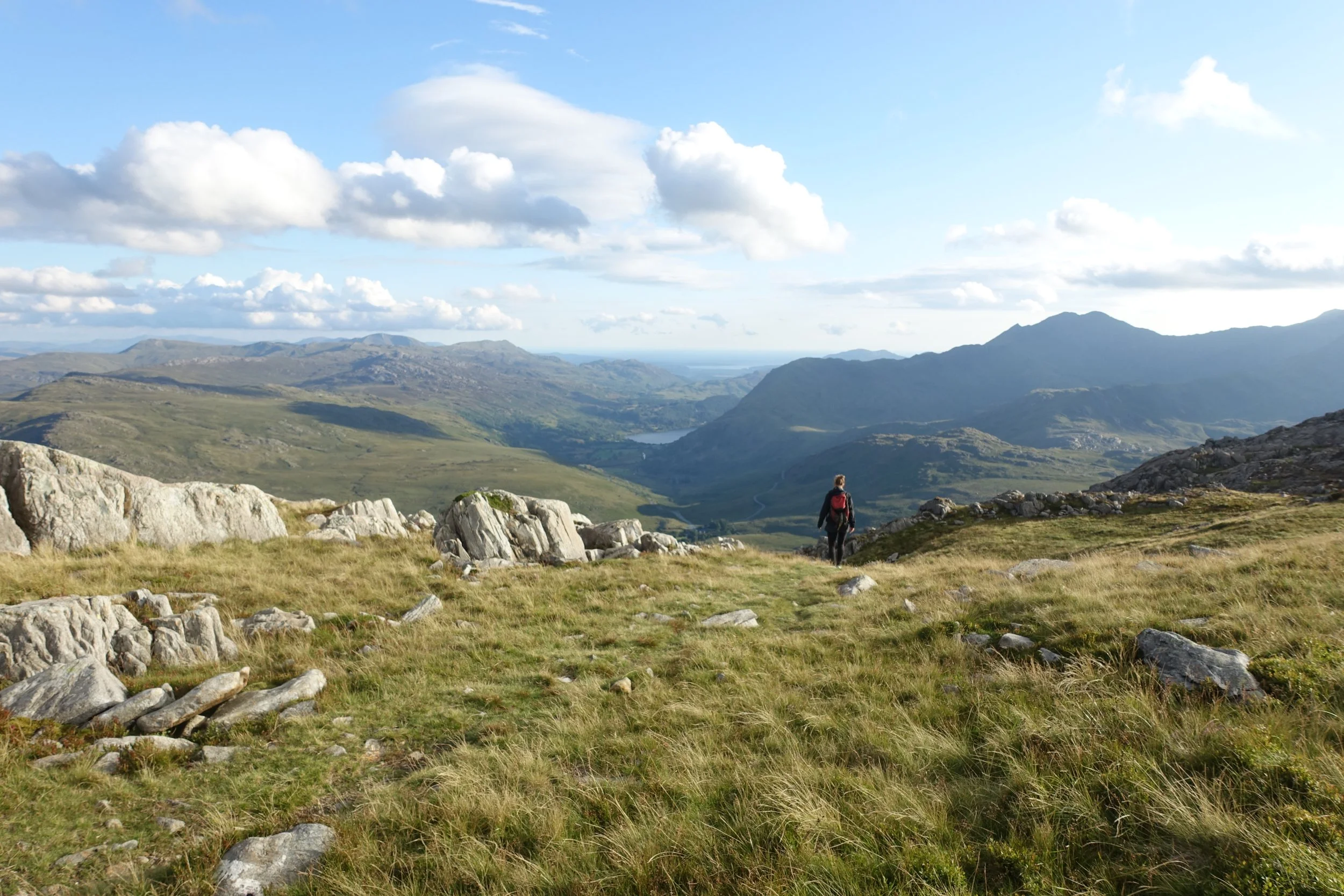 Walking near Glydr Fach 