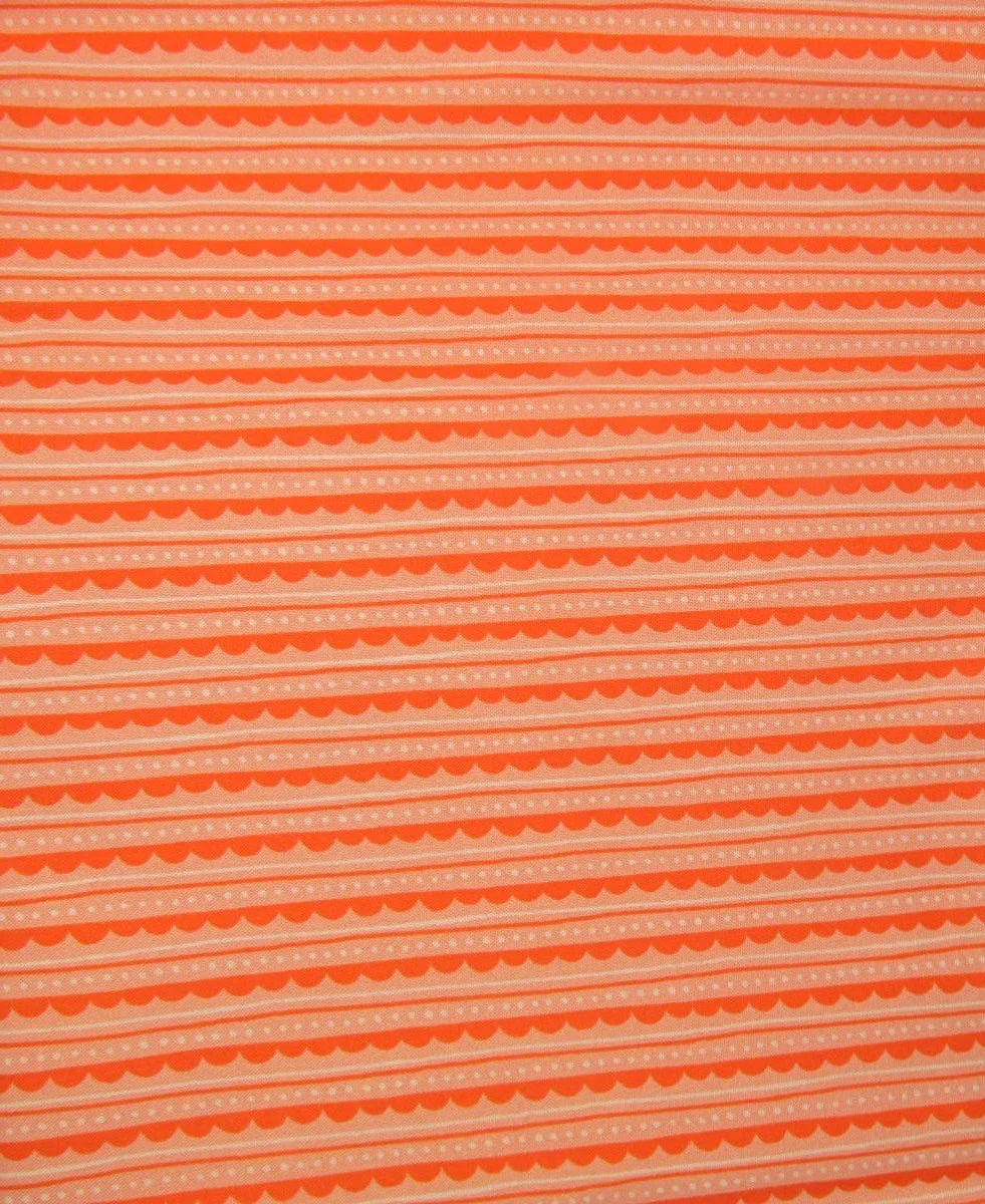 Windham Folky Chicken Coral Scallop Edge
