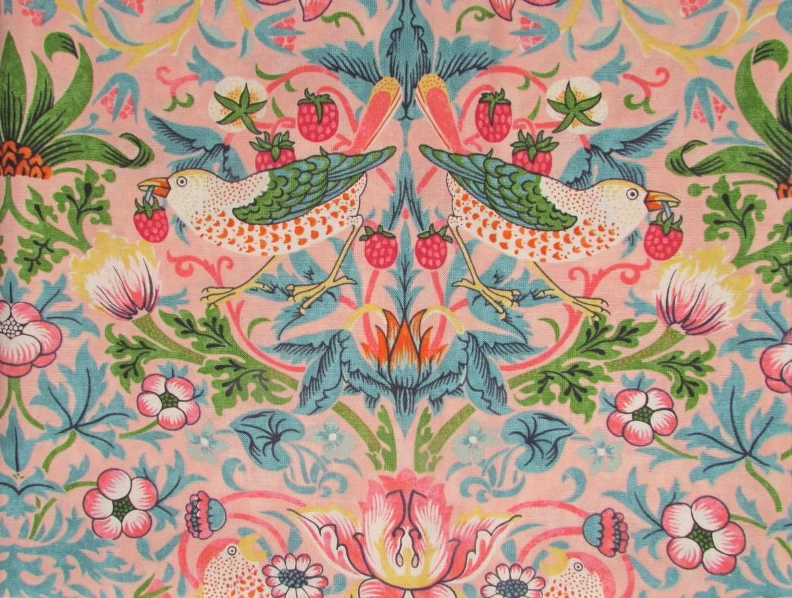 Morris & Co Strawberry Thief in Pink