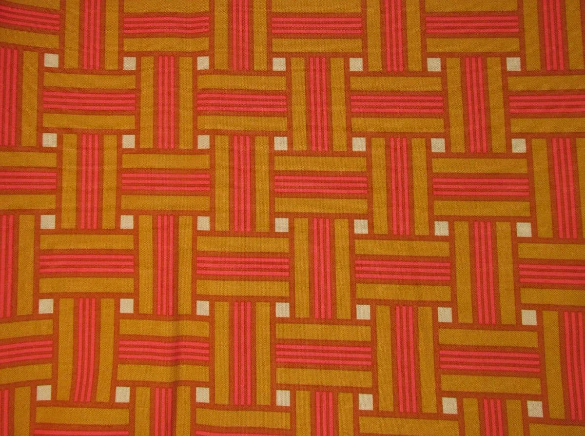 Allison Glass Lawn Chair in Red and Caramel