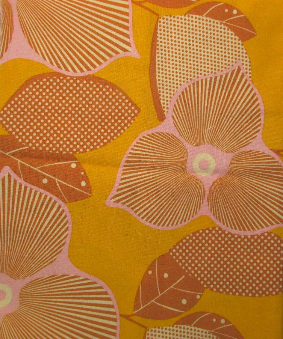 Amy Butler Midwest Modern Optic Blossom in Gold