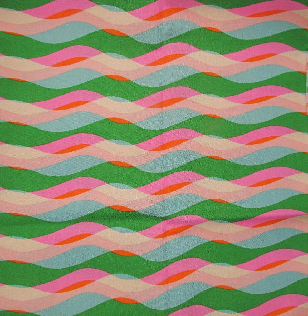 Ruby Star Poolside Waves in Green and Pink