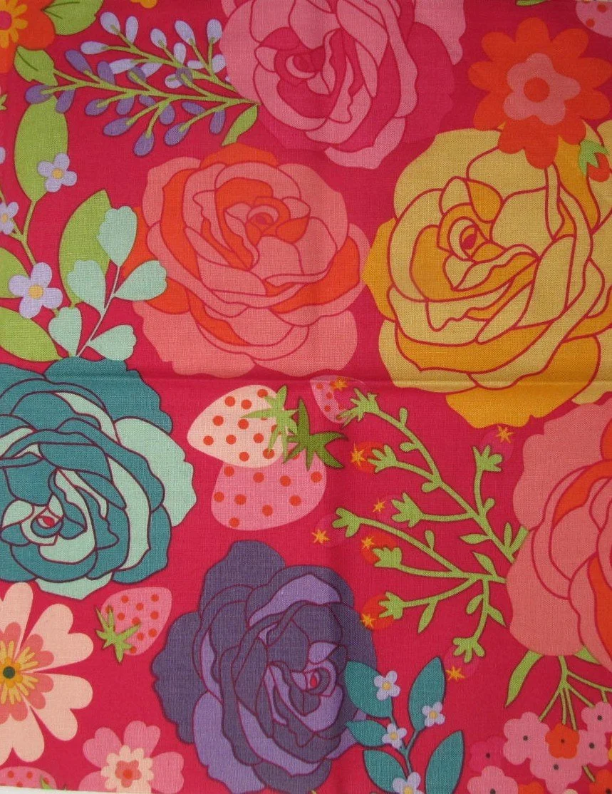 Poppie Cotton "Calico Cowgirls" Cabbage Roses and Strawberries