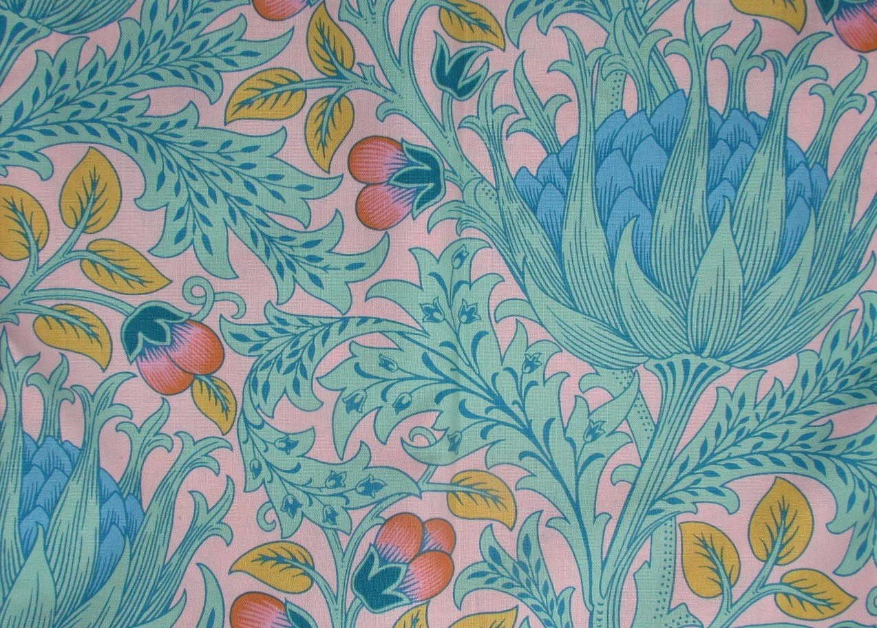 Morris & Co x Kaffe Fassett Artichoke in Pink