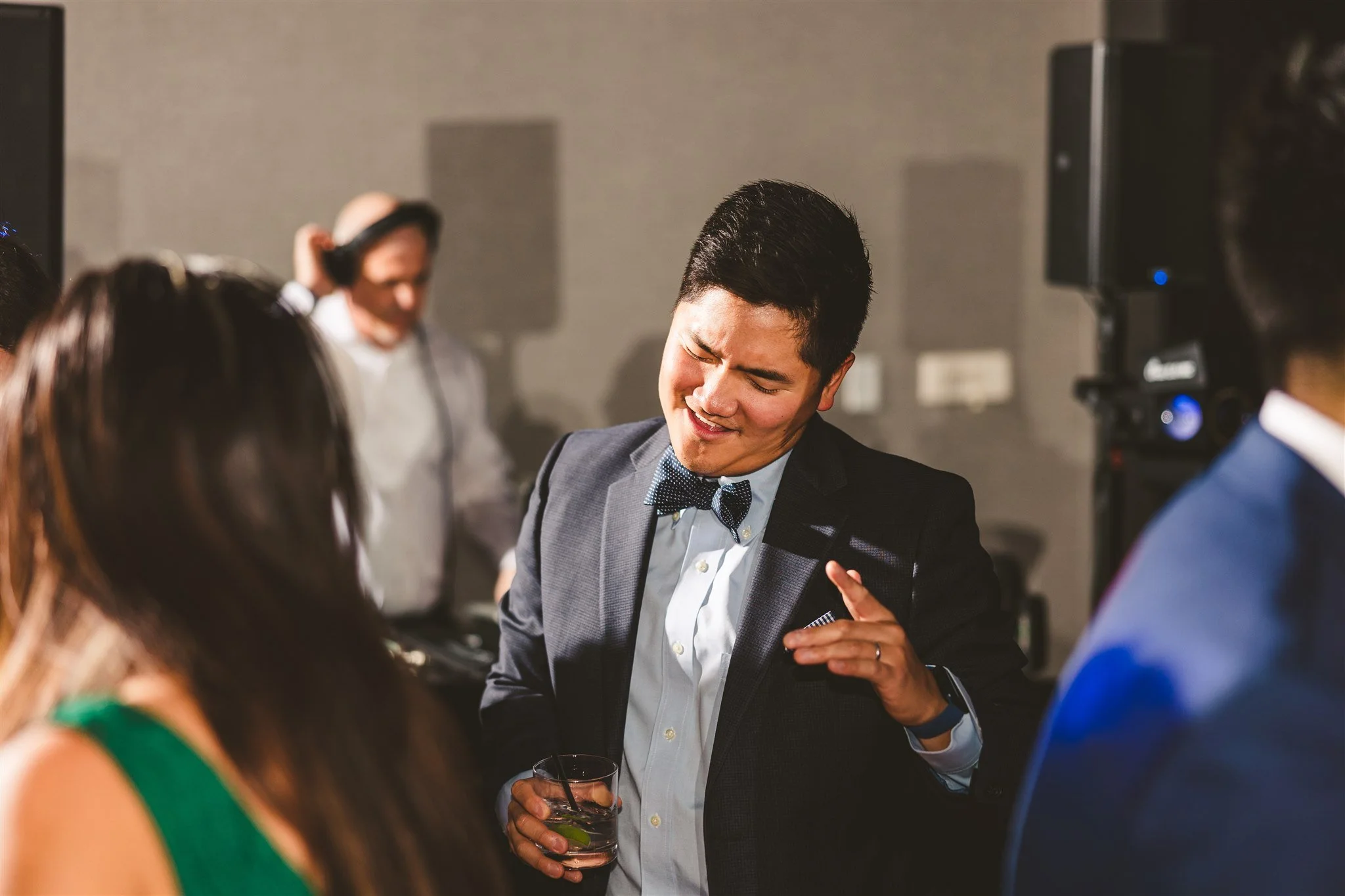 2021.11.13-Emily.Roger.Wedding-AndyCarriePhoto-750.jpg