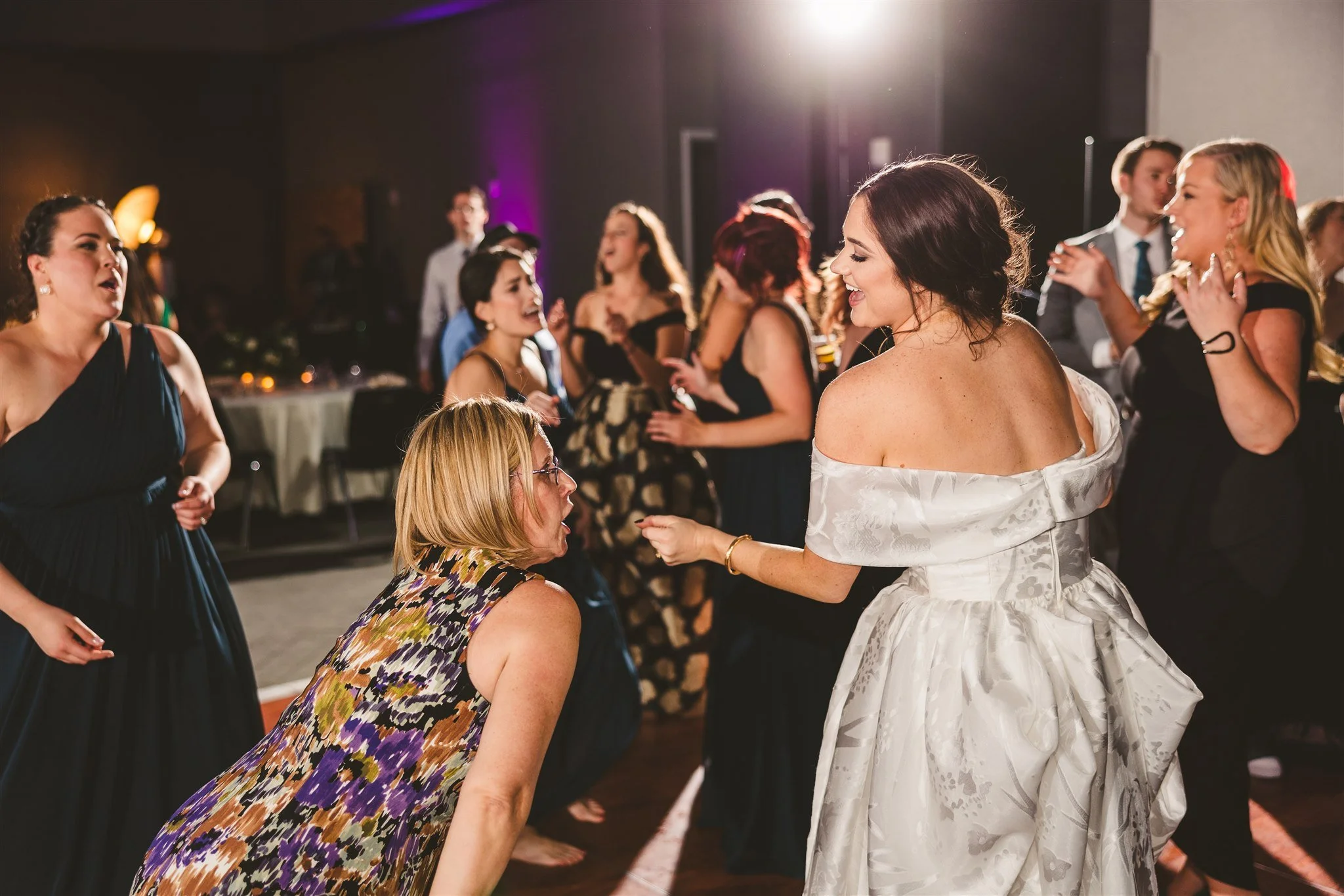 2021.11.13-Emily.Roger.Wedding-AndyCarriePhoto-719.jpg