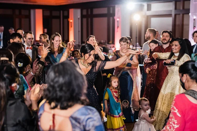 Austin-Wedding-DJ-14.webp
