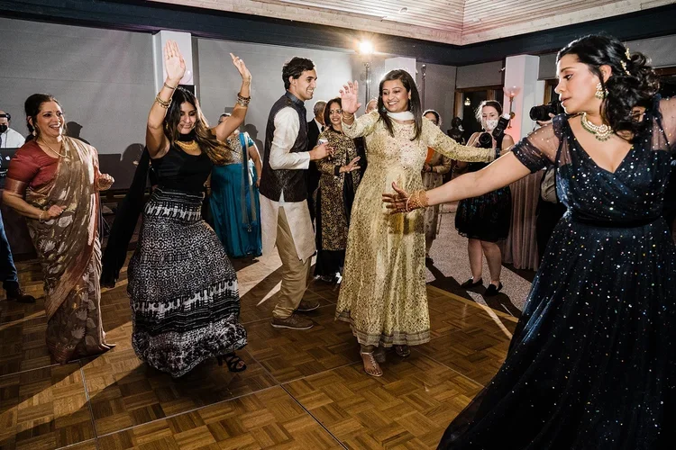 Austin-Wedding-DJ-34.webp