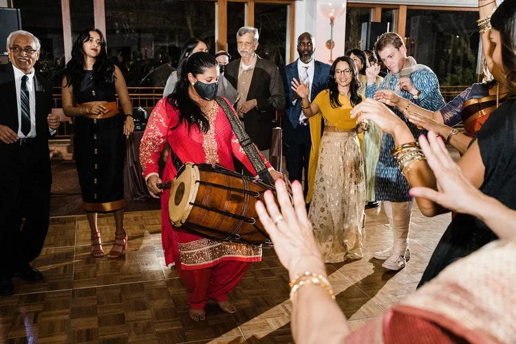 Austin-Wedding-DJ-38.webp