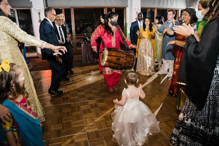 Austin-Wedding-DJ-39.webp