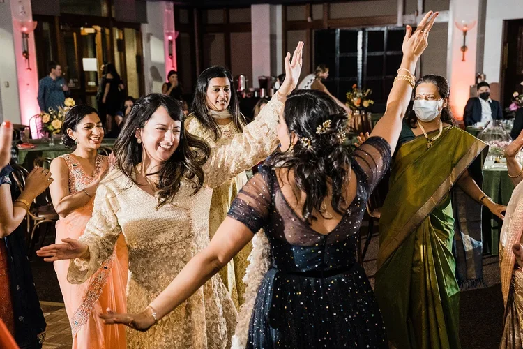 Austin-Wedding-DJ-62.webp