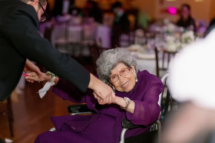 Austin-Wedding-DJ-19.webp