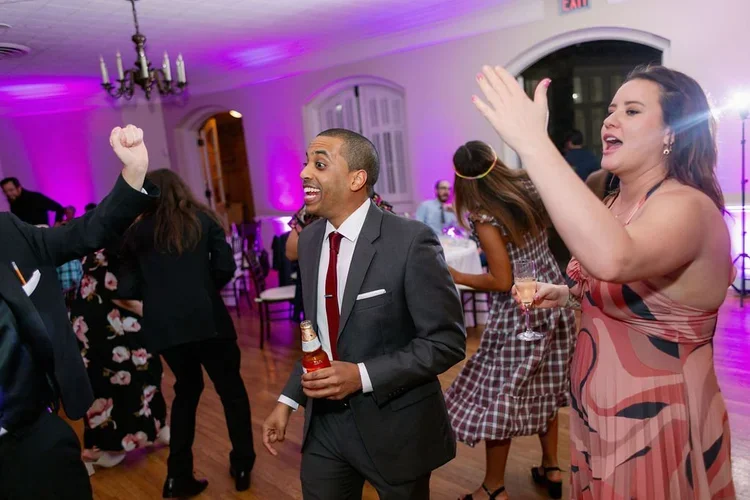 Austin-Wedding-DJ-25.webp