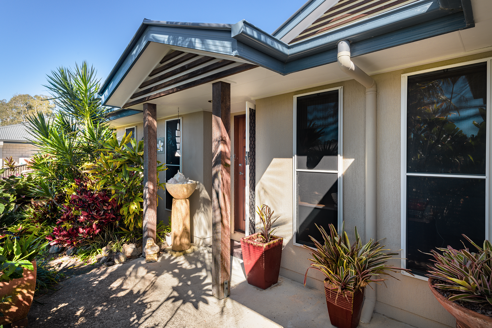 Front side house Final V.png