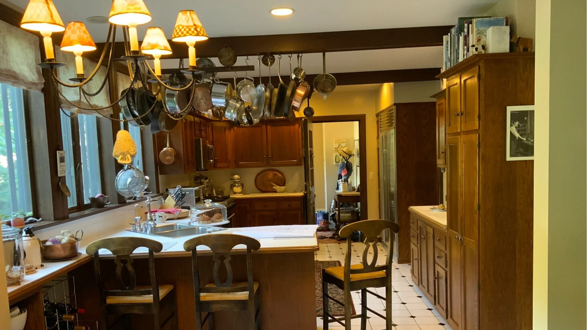 KITCHEN BEFORE