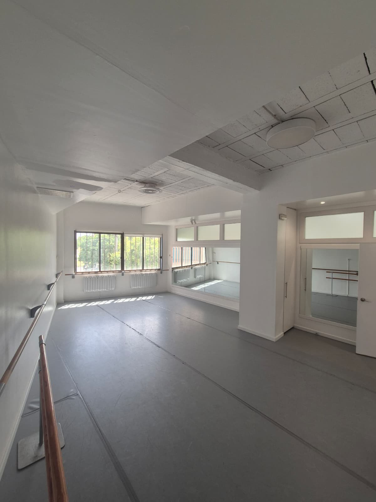 Sala Paral·lel de Violeta Performing Arts, estudi de dansa de 40 m² de lloguer a Sant Cugat del Vallès.