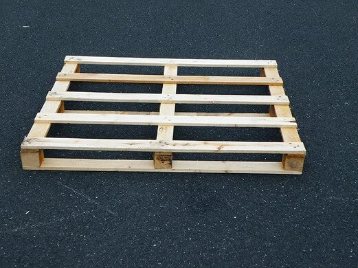 einwegpalette-leicht.jpg