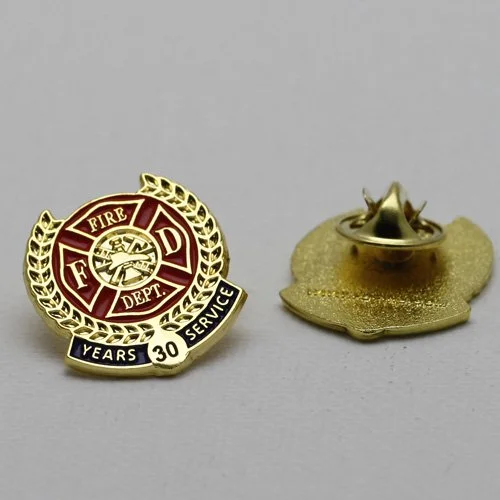 GOLD DISTINGUISHED SERVICE PIN BY RESPONDERPINS.jpg