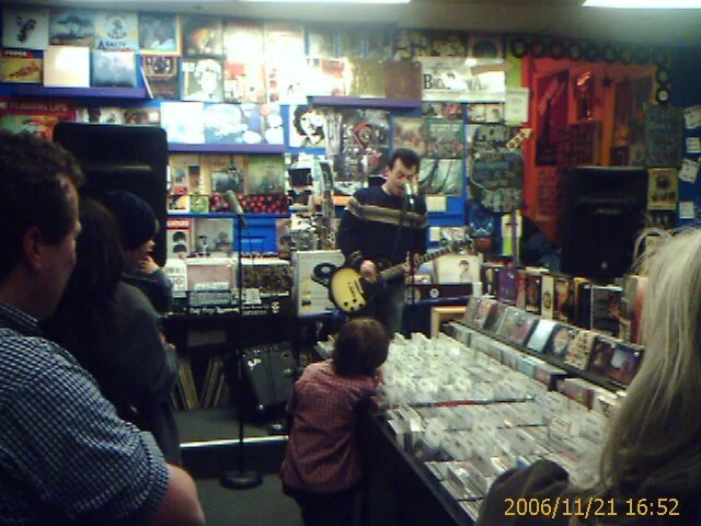 James Hunter playing in the original Brattleboro location