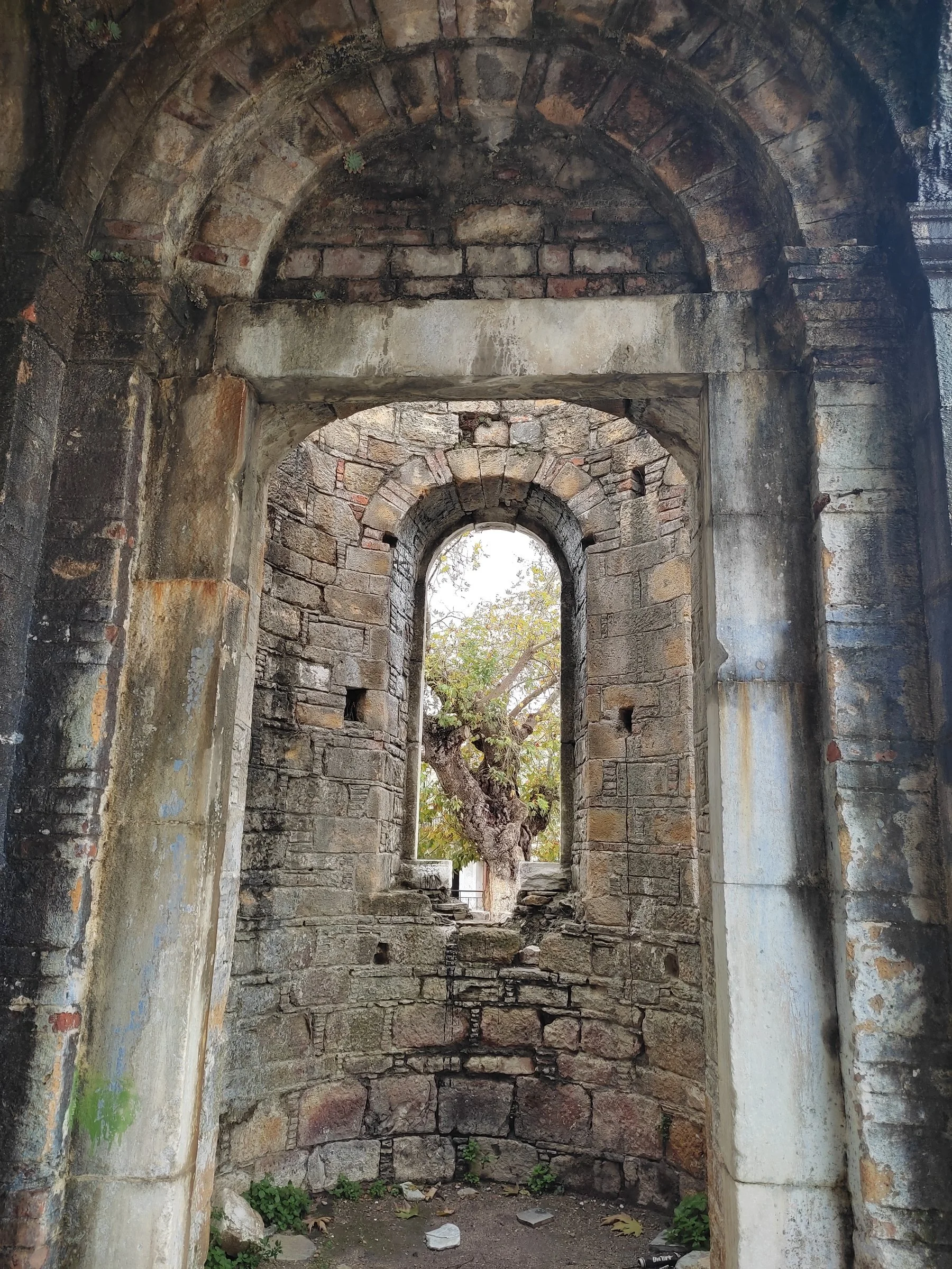 A stone frame capturing the light of gone eras.