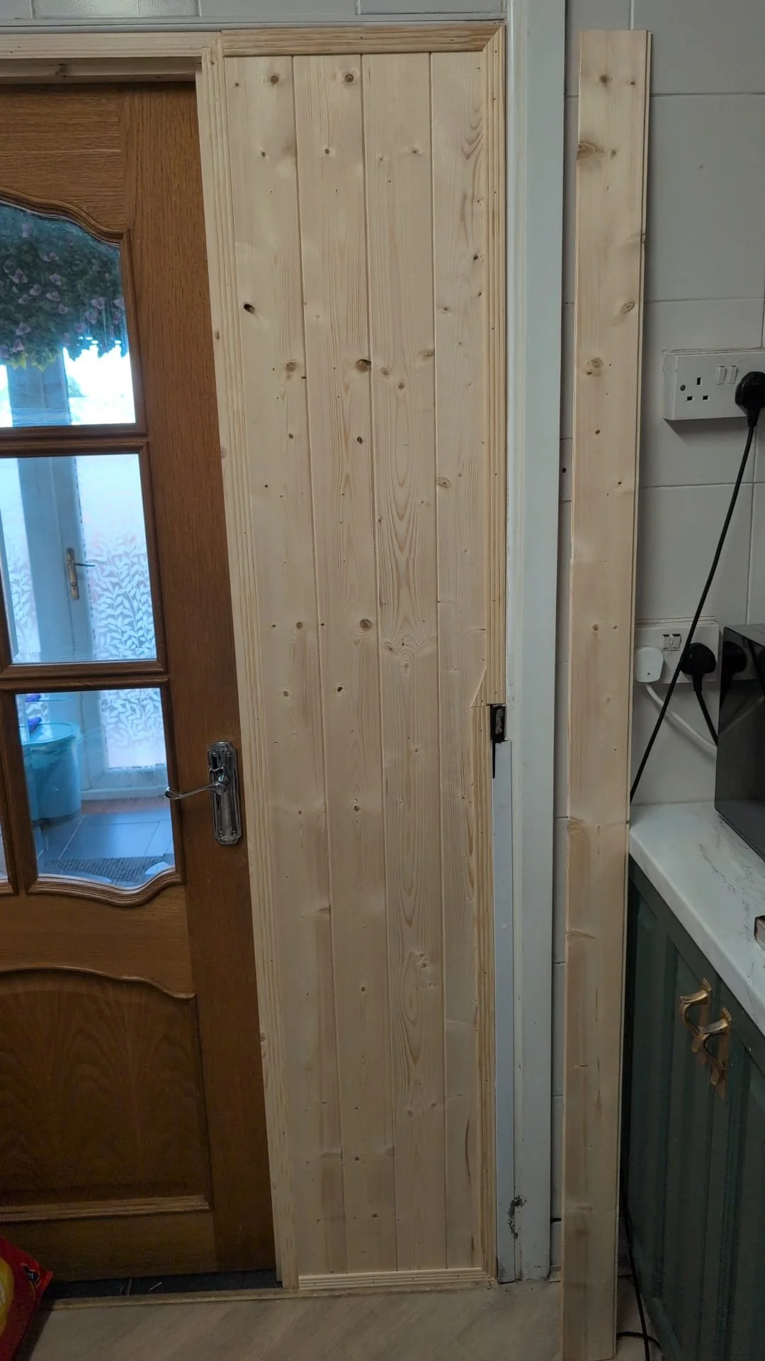 door kitchen side.jpeg