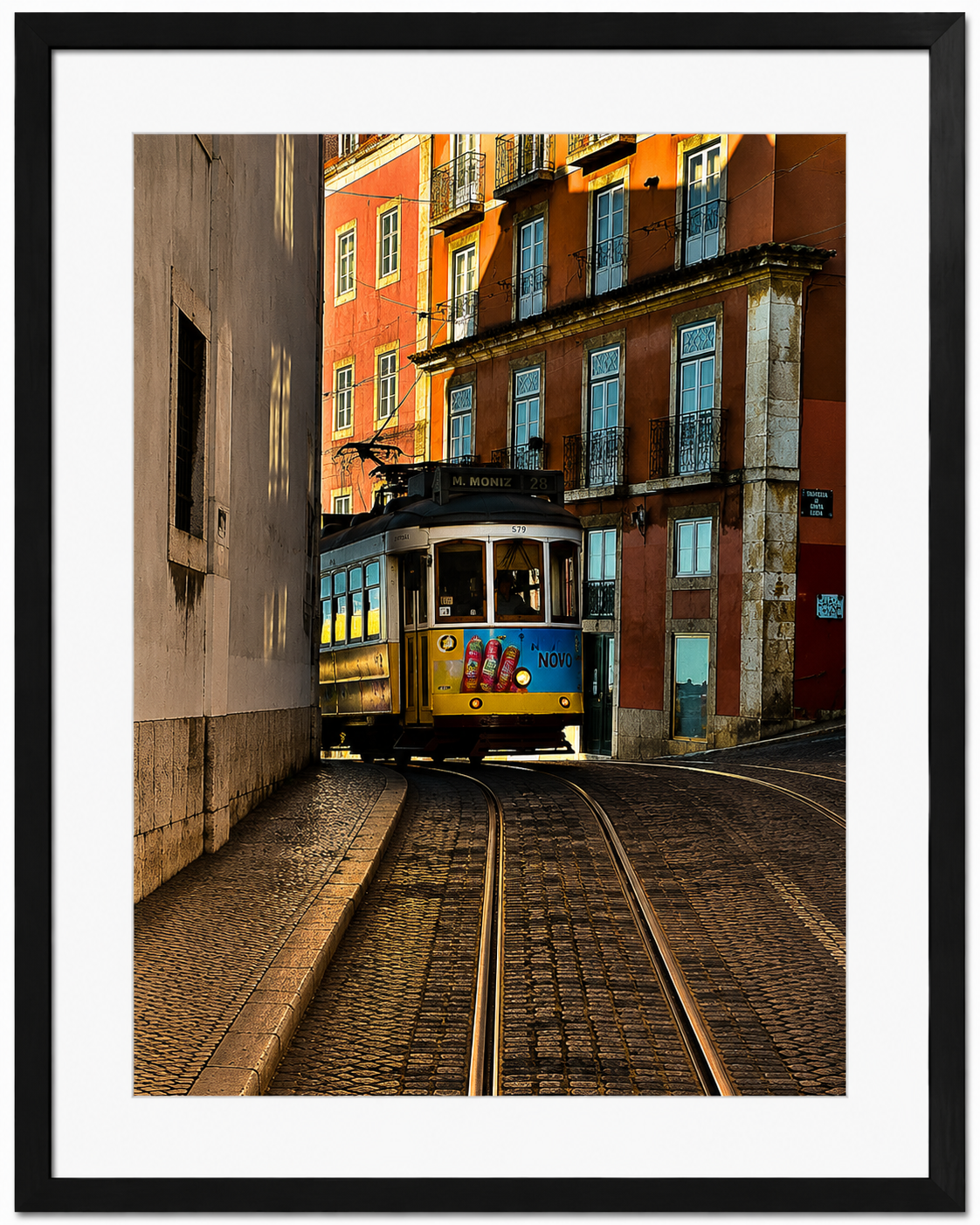 Around Lisbon's corners