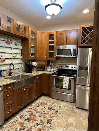 farm carriage house kitchen4.jpeg