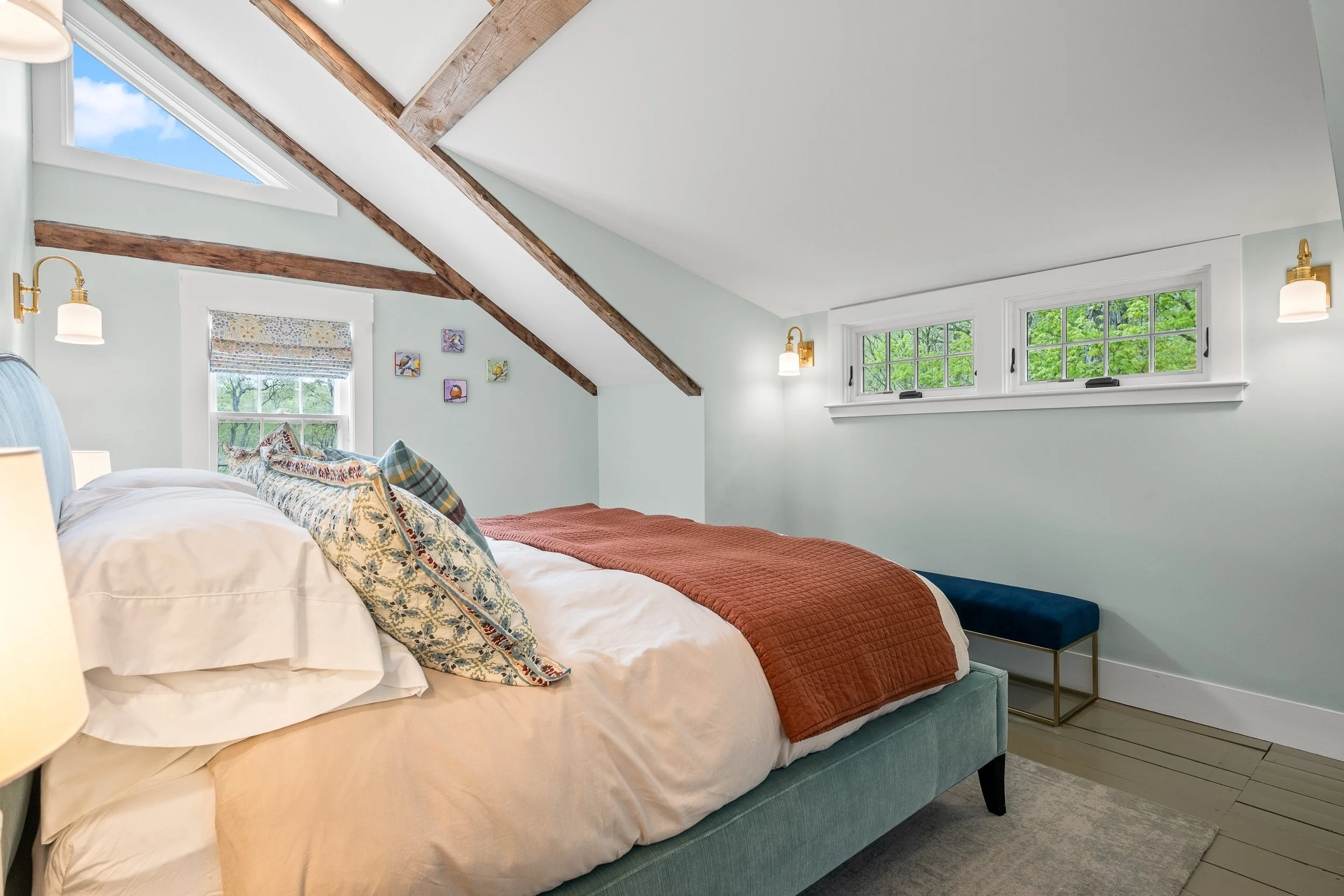 Guest Room 2 - King Bed