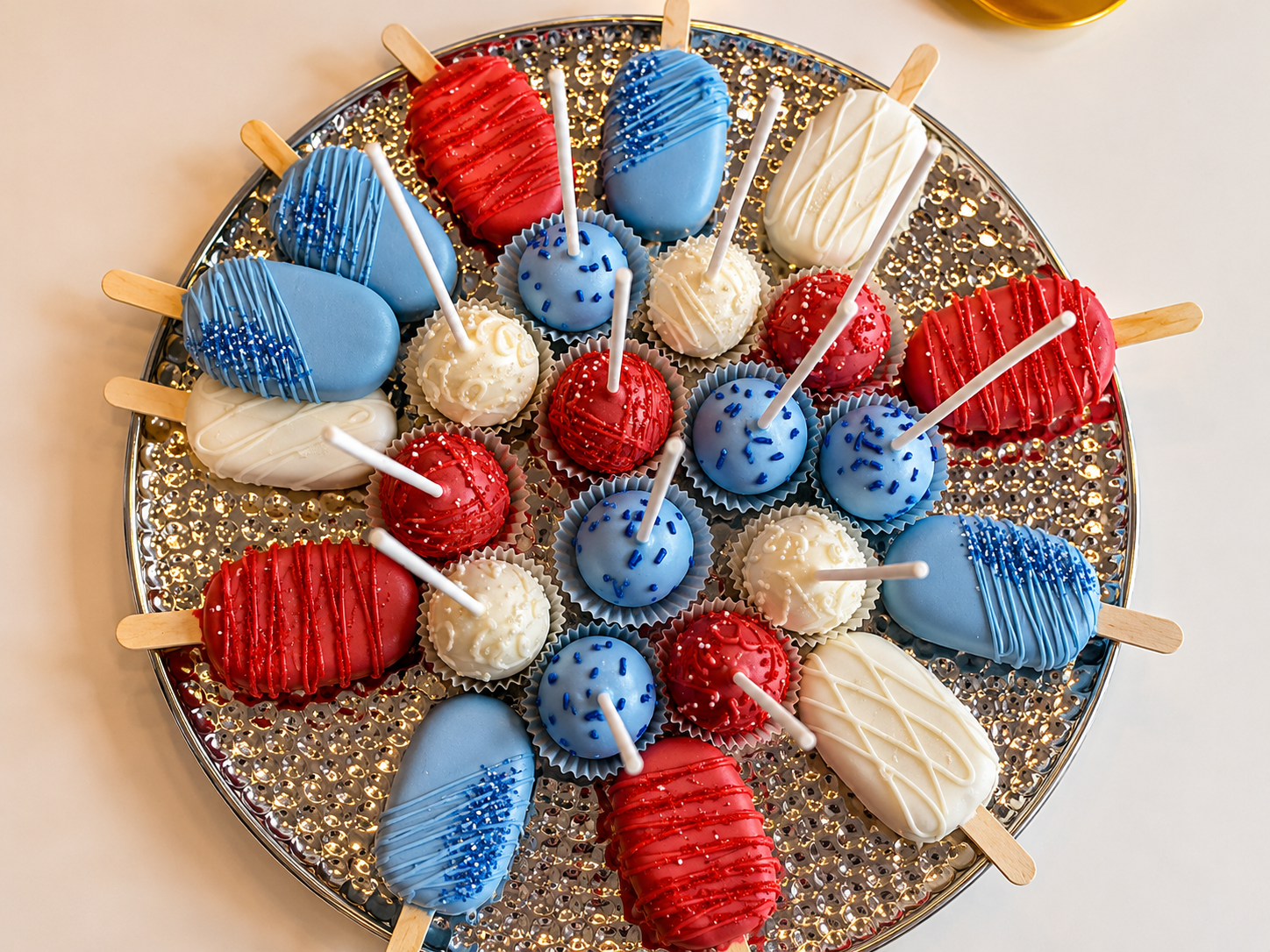 Cakepops and Cakesicles