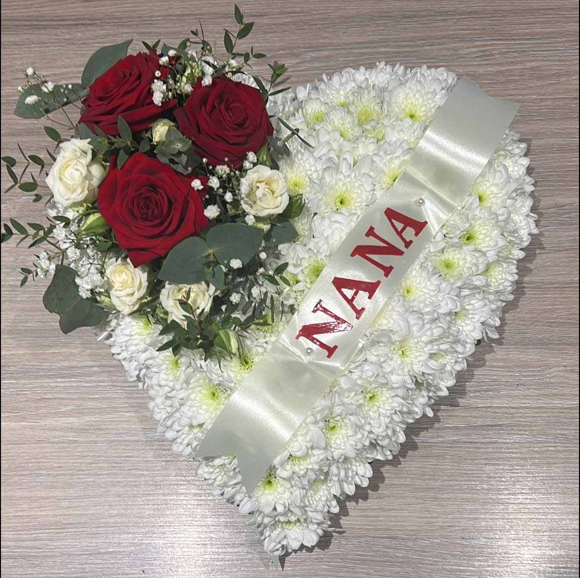 Hearts-12" Chrysanthemum based pad