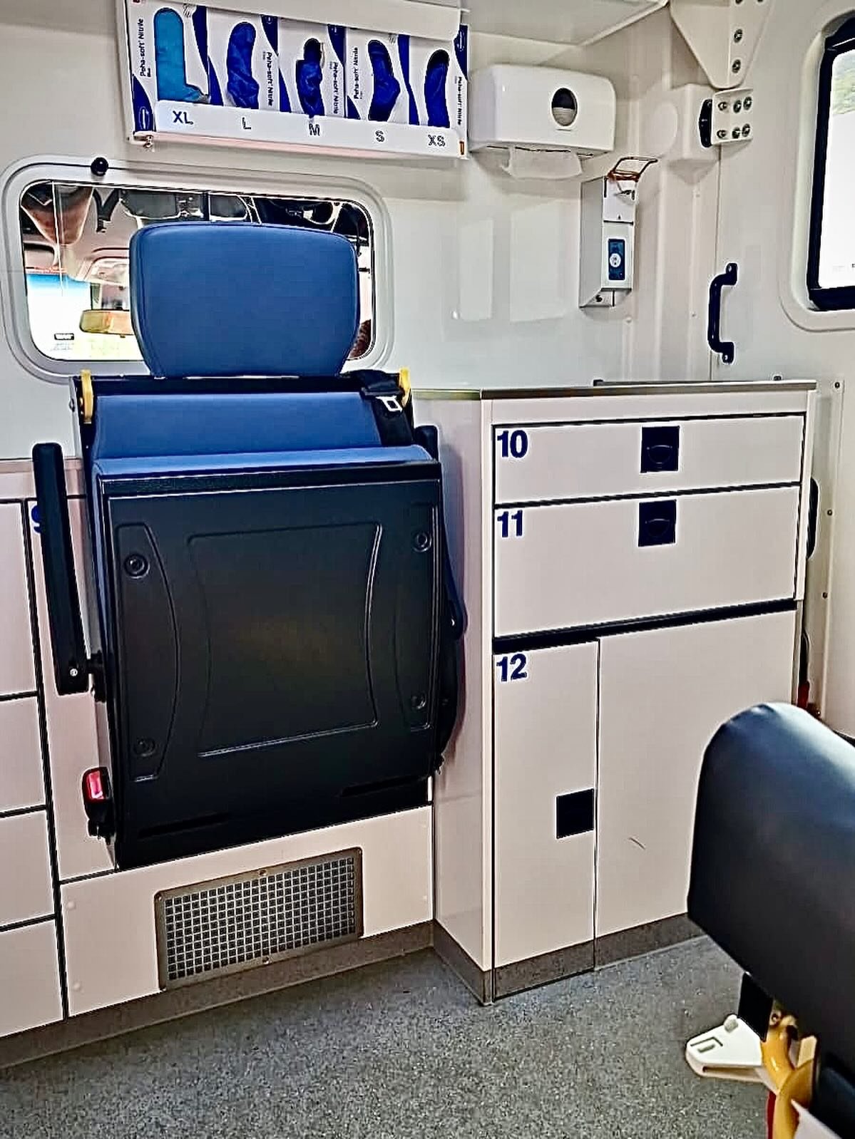 Heute durfte ein langj&auml;hriger Kollege des FFRGB wieder eine Schicht auf dem Rettungswagen mit einem unserer Hauptamtlichen Notfallsanit&auml;ter begleiten 🚑 

So bleibt die Routine erhalten und wichtige Skills werden weiter gefestigt &ndash; f&