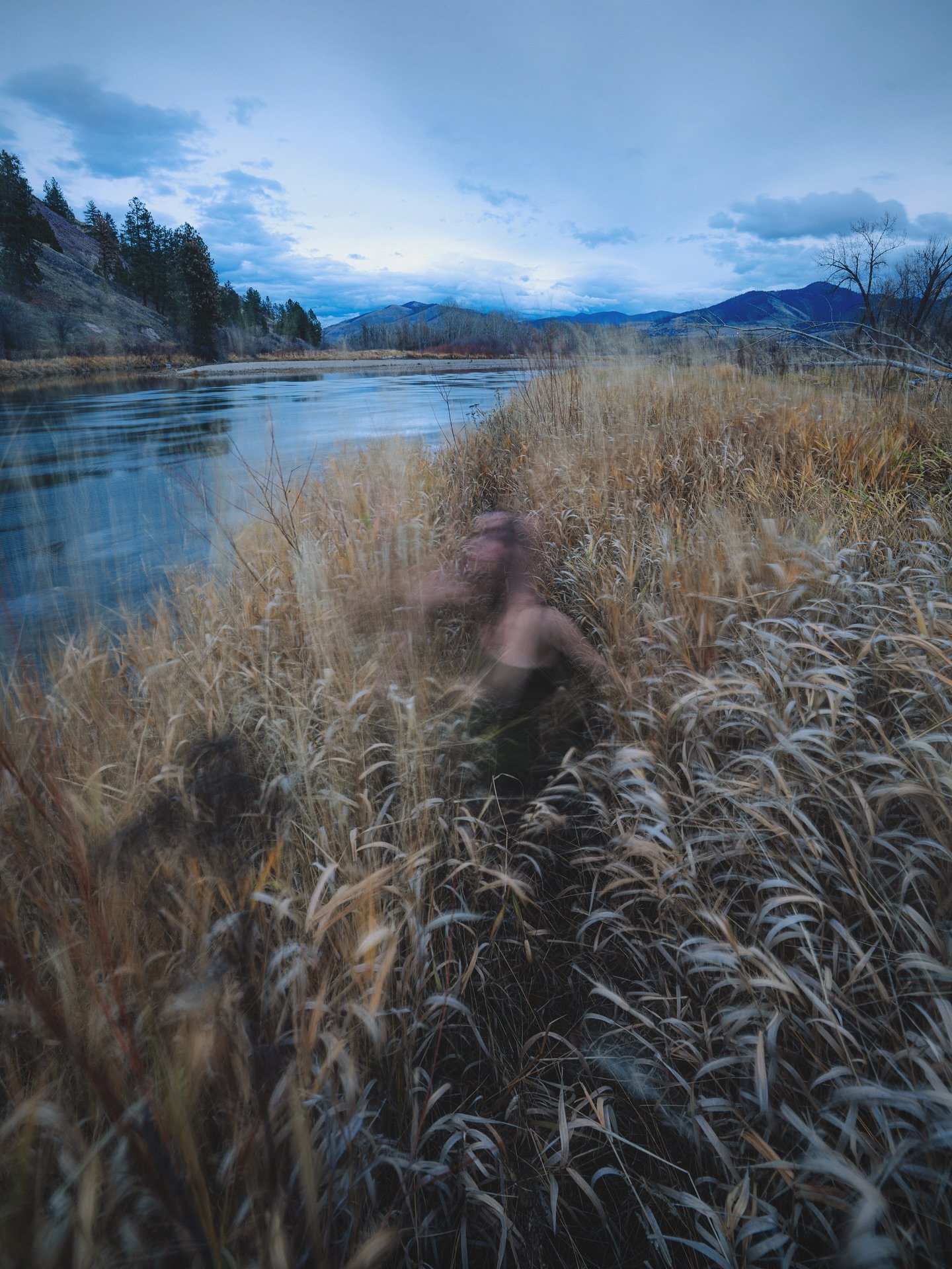 These turned out a lil more blurry than intended, but rolling with it ✨☁️ #selfportraits 

.

.

#missoulamontana #missoulaphotographer #missoulaartist #missoulamt