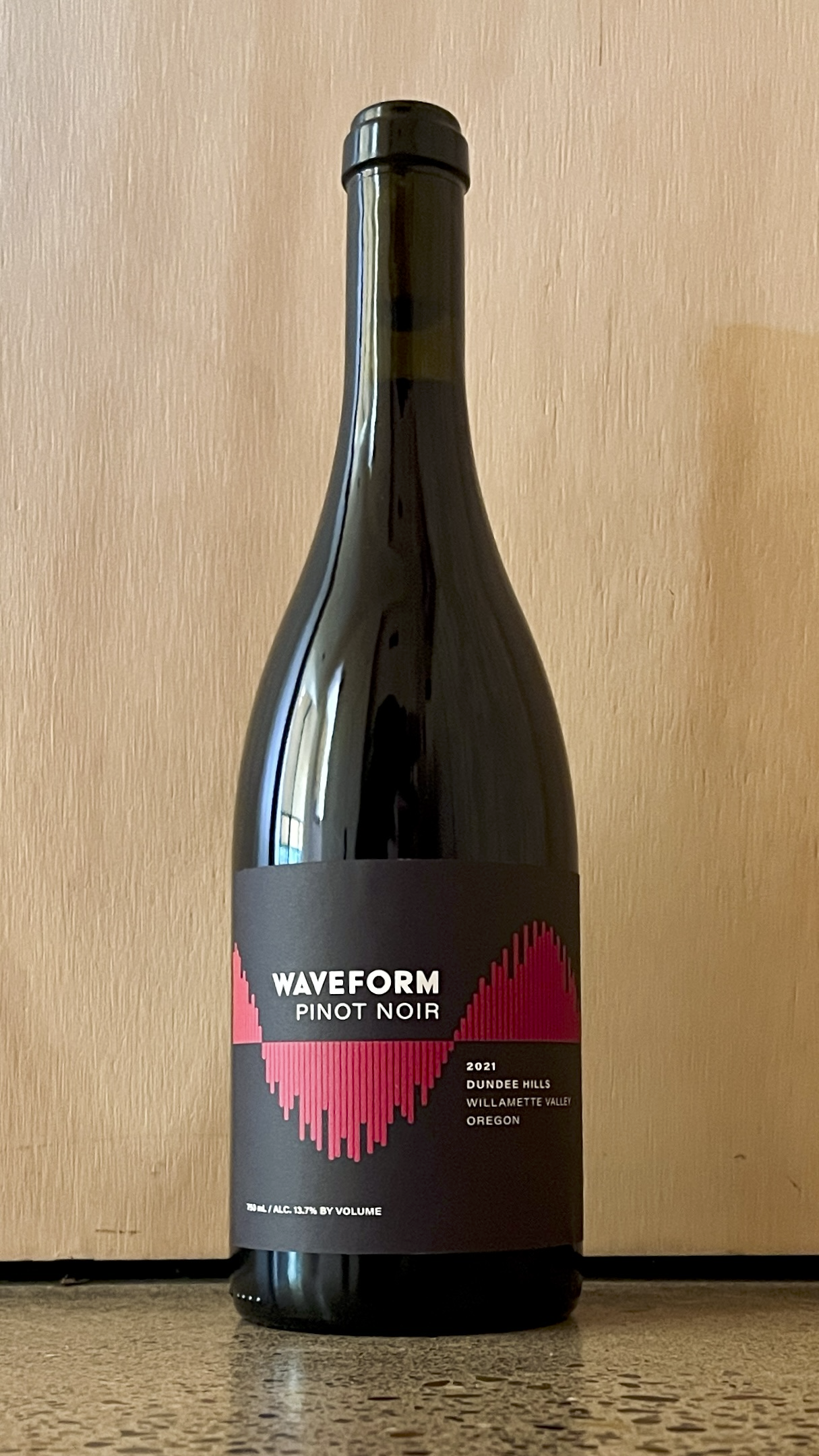 2021 Waveform Pinot Noir Bottle