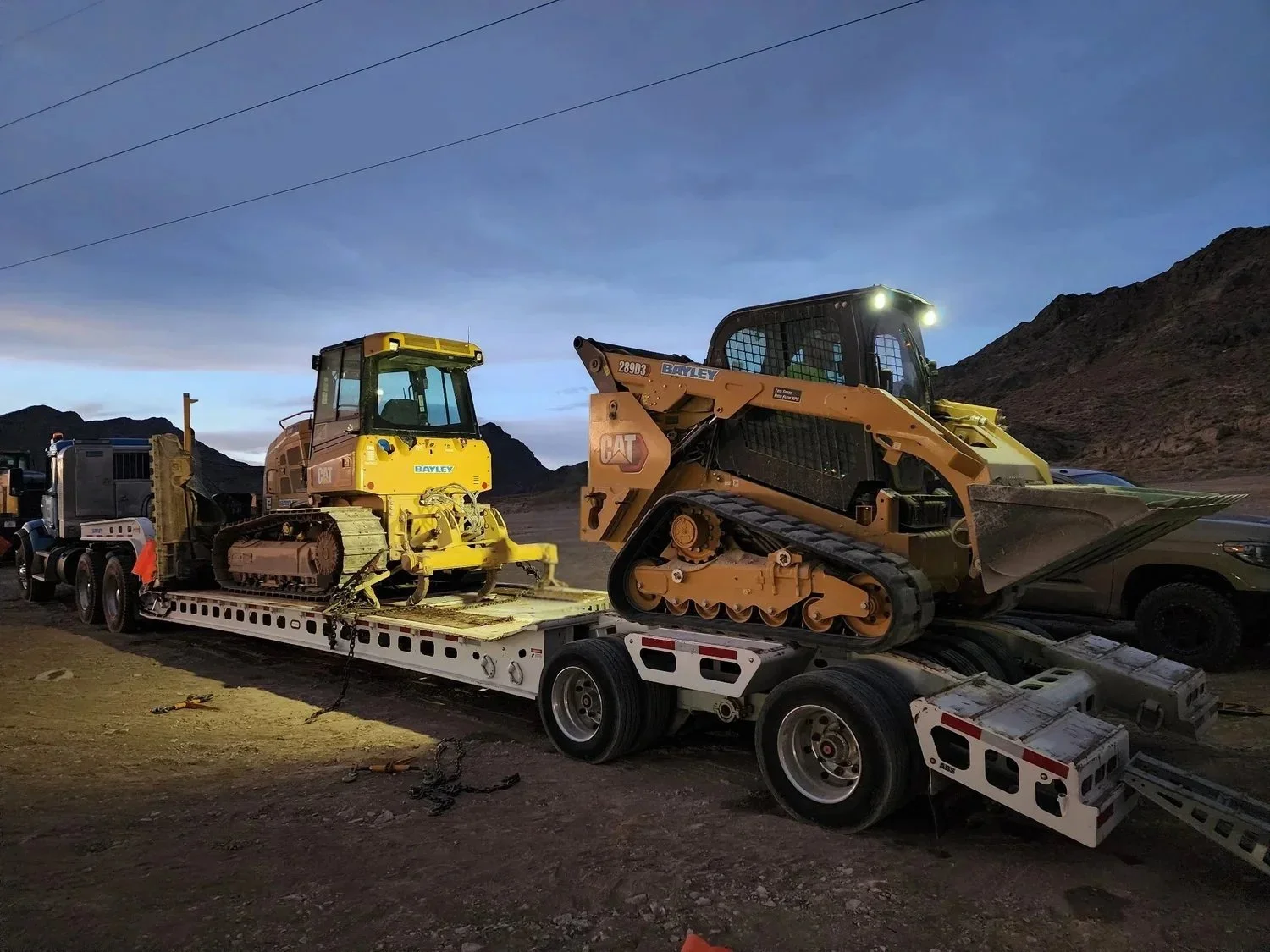 Cat D4K2XL and Cat 289D3 Tracked Skid Steer