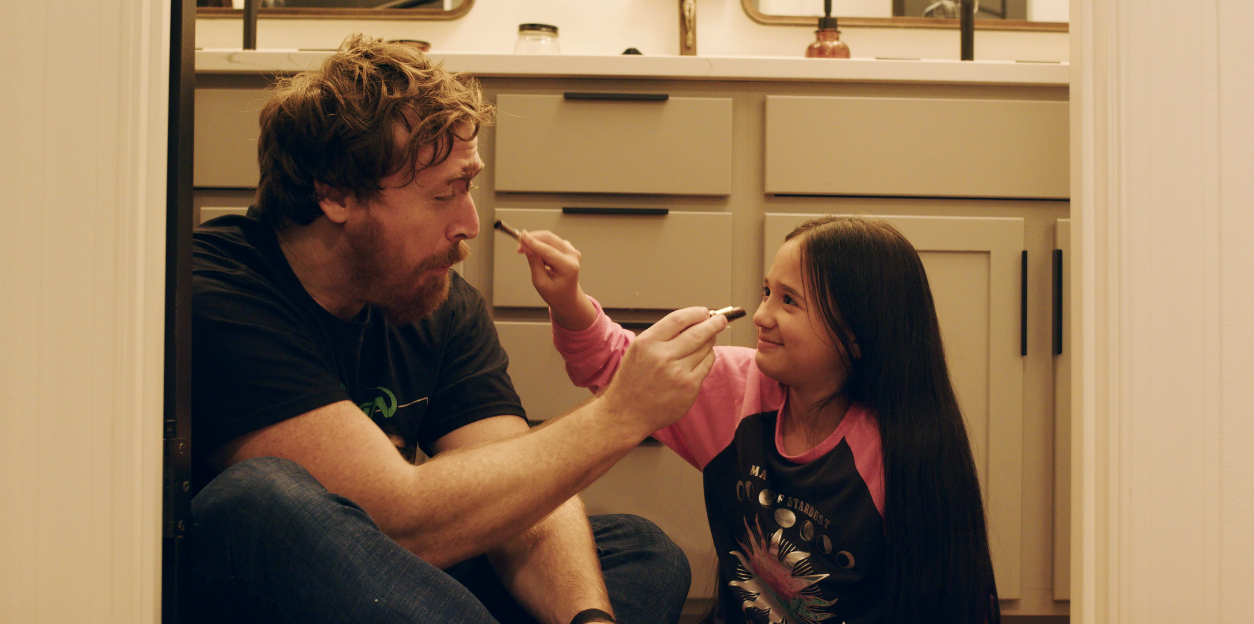 Wataté: An uncle reluctantly agrees to babysit his niece for a night and things quickly spiral out of control. The film contains an underlying theme about growing up and missing the mindless fun and freedom of childhood.