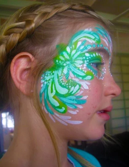 Nicole.jpg