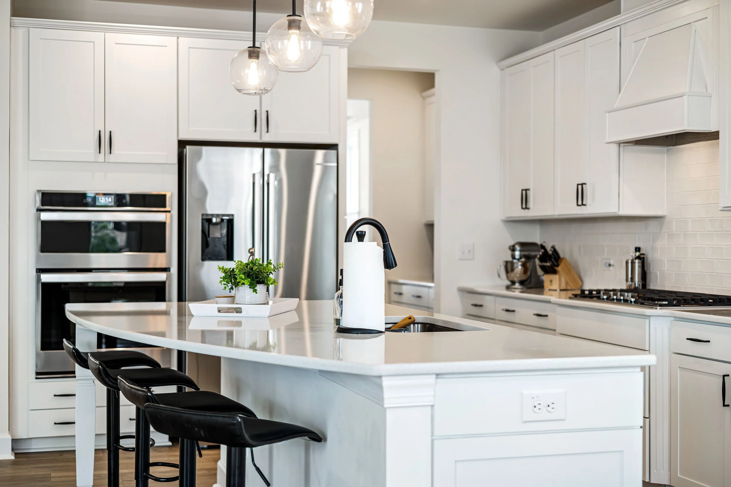 Bright modern kitchen for healthy pregnancy meal prep
