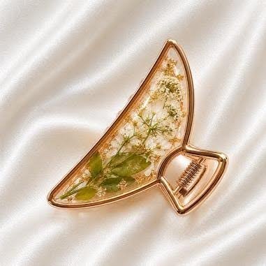 Moon-shaped Hair Claw
