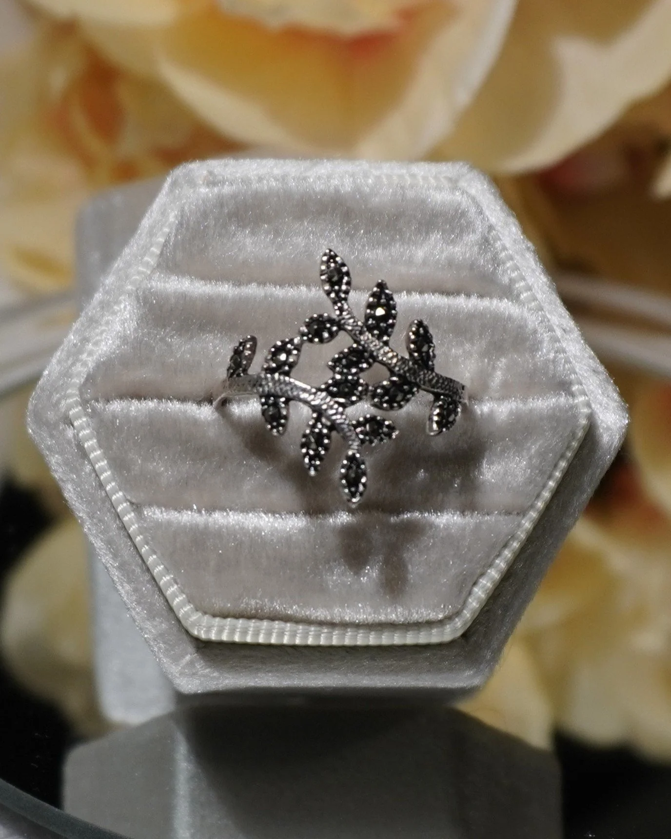 Vine Ring